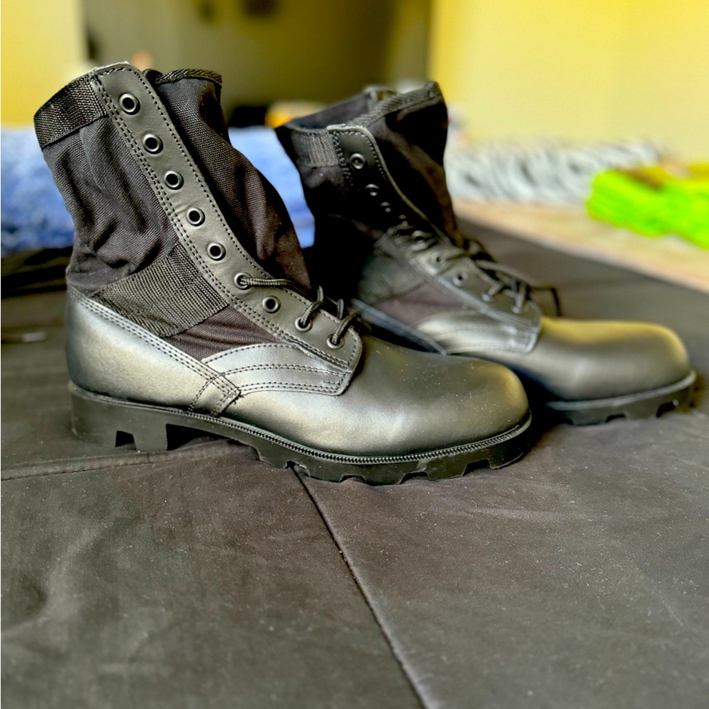 Rothco Men’s Boots Brand New, never worn. Size 12 Winter Boots